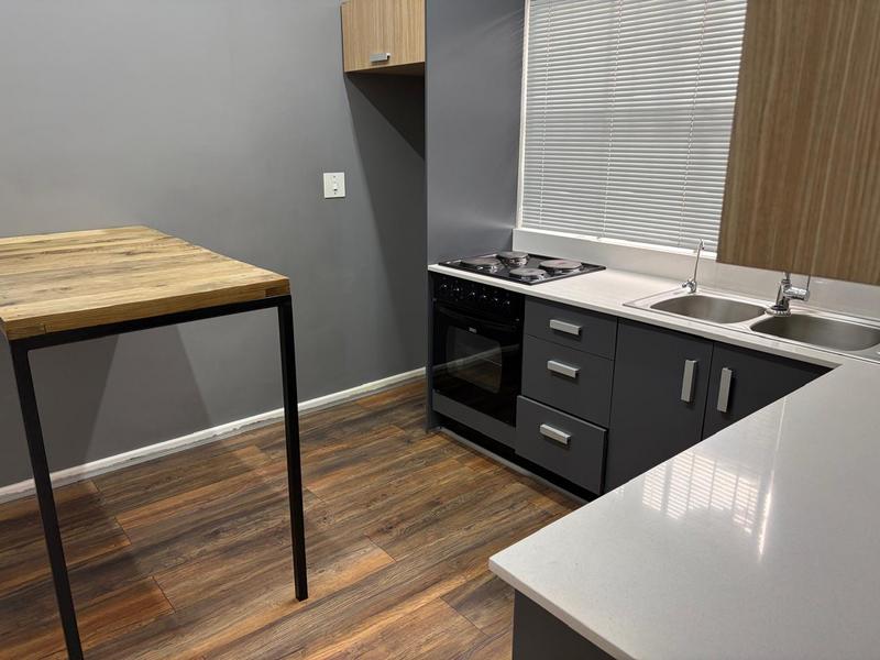 To Let Commercial Property for Rent in Sidwell Eastern Cape